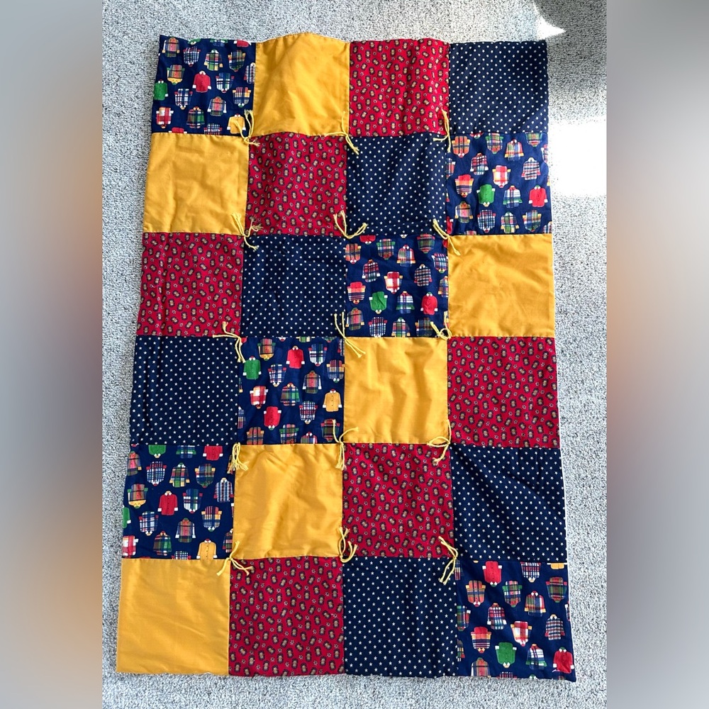 Handmade tie quilt blanket gold red blue pattern fabric
